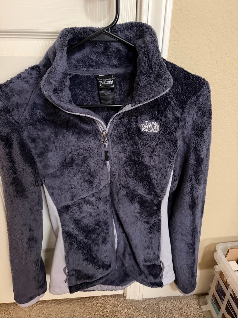 The North Face Women's Plush Teddy Fleece Jacket - Charcoal Gray